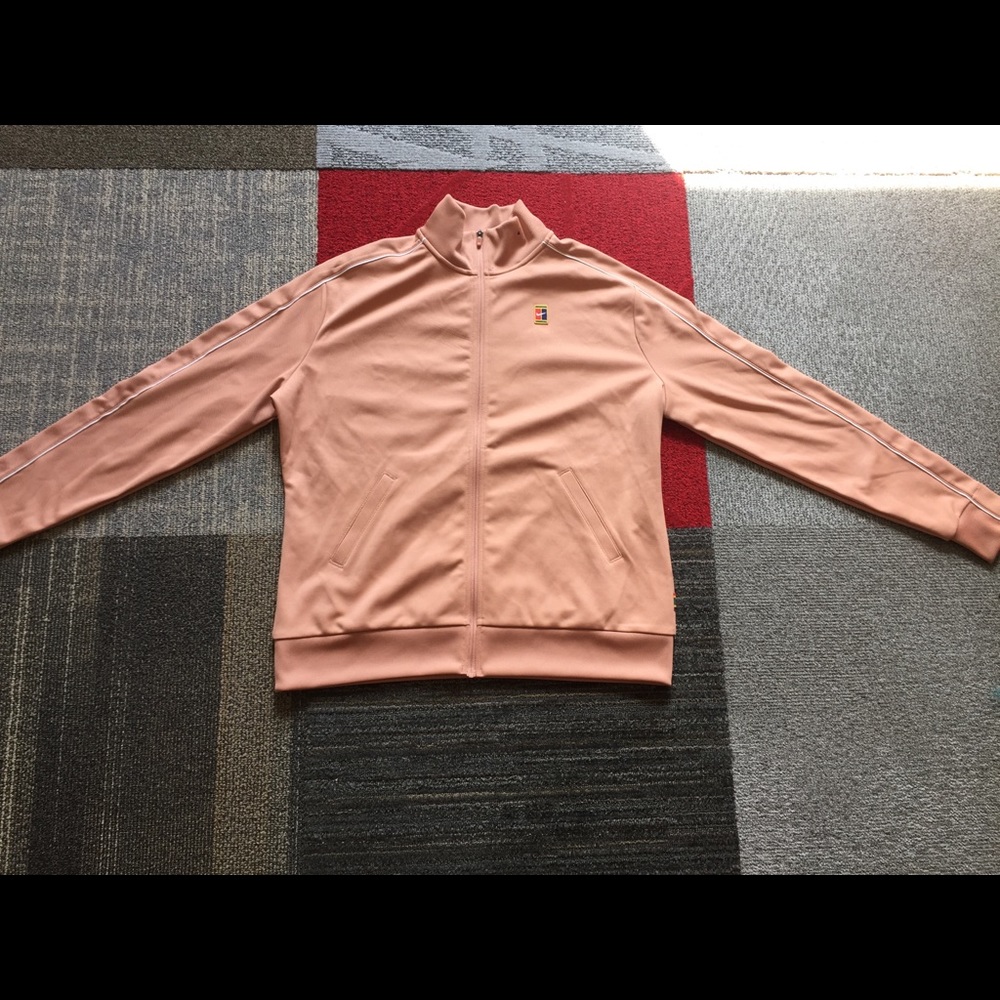 Nike court jacket women size Medium NWT
